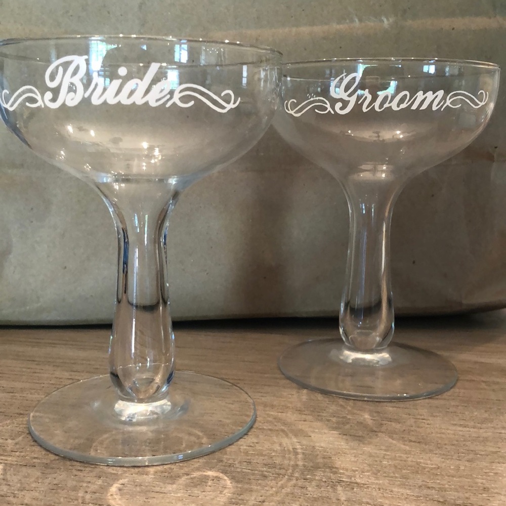 Bride and groom champagne flutes